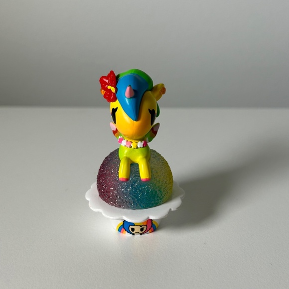 Tokidoki Delicious Unicorno Alohacorno Shaved Ice Rainbow Vinyl Figure (B9) - Picture 2 of 7